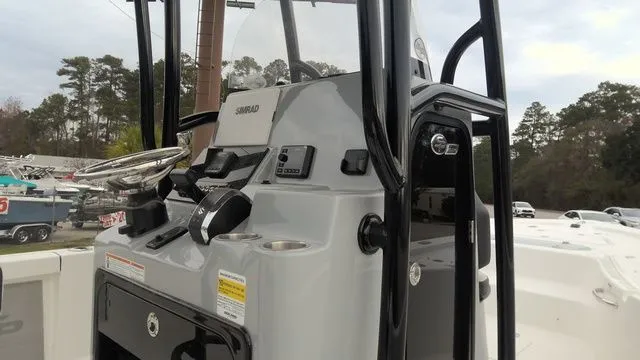 Slide: The Image of Sea Pro 250 Bay 2026 - 4