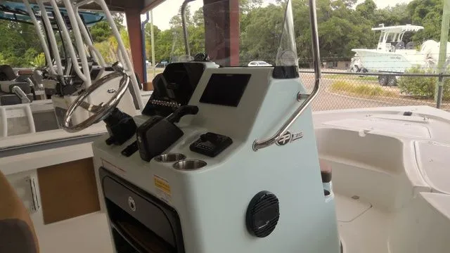 Slide: The Image of Sea Pro 210 Bay 2026 - 5