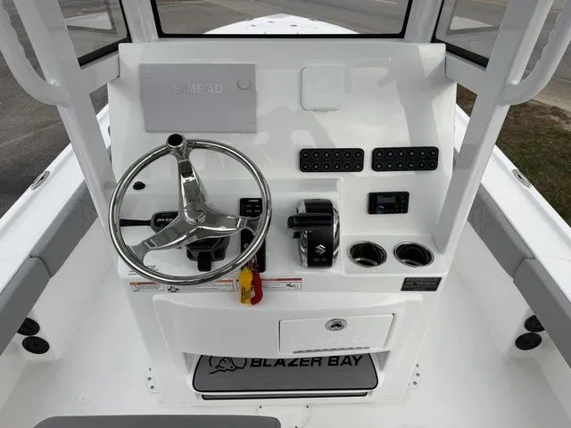 Slide: The Image of Blazer Bay 2440 2026 - 7