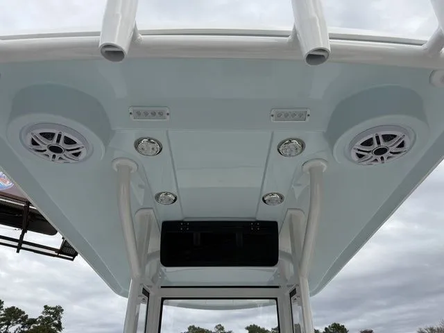 Slide: The Image of Blazer Bay 2440 2026 - 8