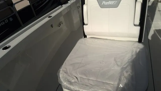 Slide: The Image of Parker Marine 2600 Center Console 2025 - 31
