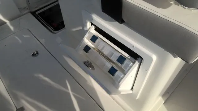 Slide: The Image of Parker Marine 2600 Center Console 2025 - 38