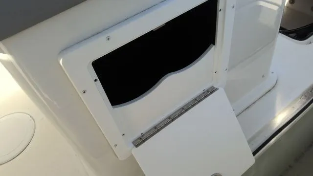 Slide: The Image of Parker Marine 2600 Center Console 2025 - 39