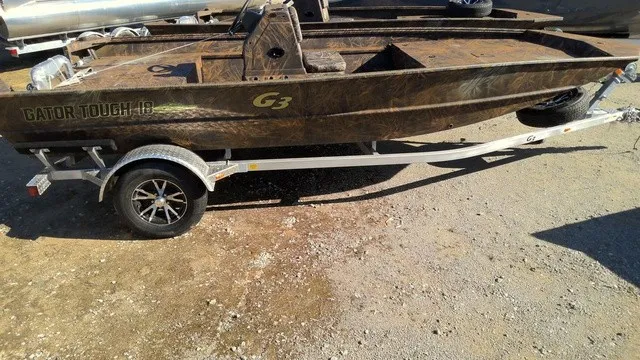 Slide: The Image of G3 Gator Tough 18 CC 2025 - 2