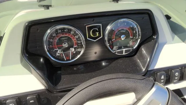 Slide: The Image of Godfrey Sweetwater 2286 SFL Sport Tube 27 In. Package 2026 - 15