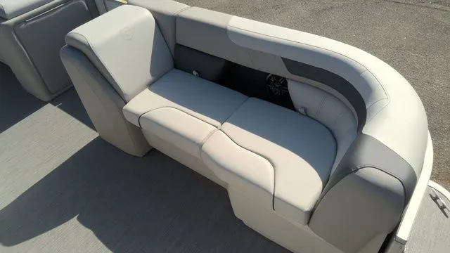 Slide: The Image of Godfrey Sweetwater 2286 SFL Sport Tube 27 In. Package 2026 - 3