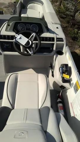 Slide: The Image of Godfrey Sweetwater 2286 SFL Sport Tube 27 In. Package 2026 - 8