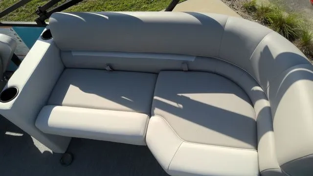 Slide: The Image of Godfrey Xperience 2286 SBX Sport Tube 27 In. Package 2026 - 6