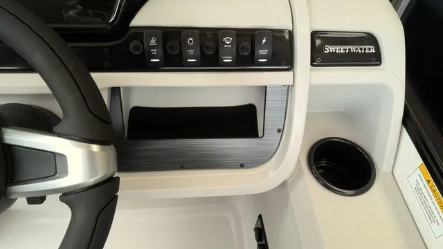 Slide: The Image of Godfrey Sweetwater 2286 SB 27" Impact Center Tube Package 2026 - 16