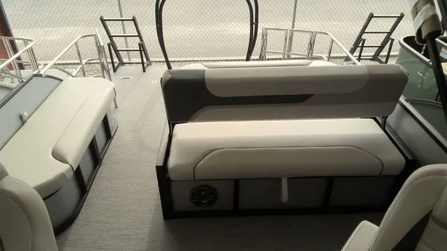 Slide: The Image of Godfrey Sweetwater 2286 SFLC 27" Impact Center Tube Packag 2026 - 6