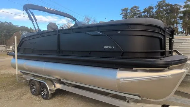 The Image of Godfrey Monaco 235 SB 27" Impact Center Tube Package 2026 - undefined