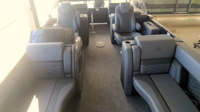 Slide: The Image of Godfrey Monaco 235 SB 27" Impact Center Tube Package 2026 - 3