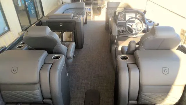 Slide: The Image of Godfrey Monaco 235 SB 27" Impact Center Tube Package 2026 - 7