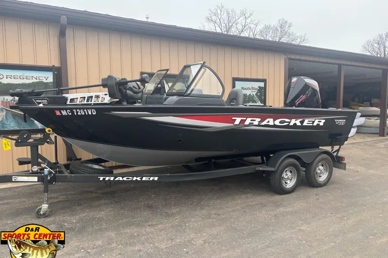 The Image of Tracker Targa V-18 WT 2026 - undefined