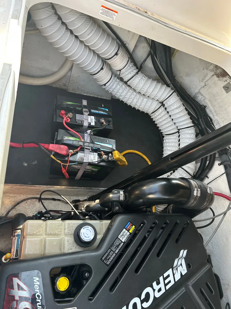 Slide: The Image of Crownline Boats 300 LS 2008 - 14