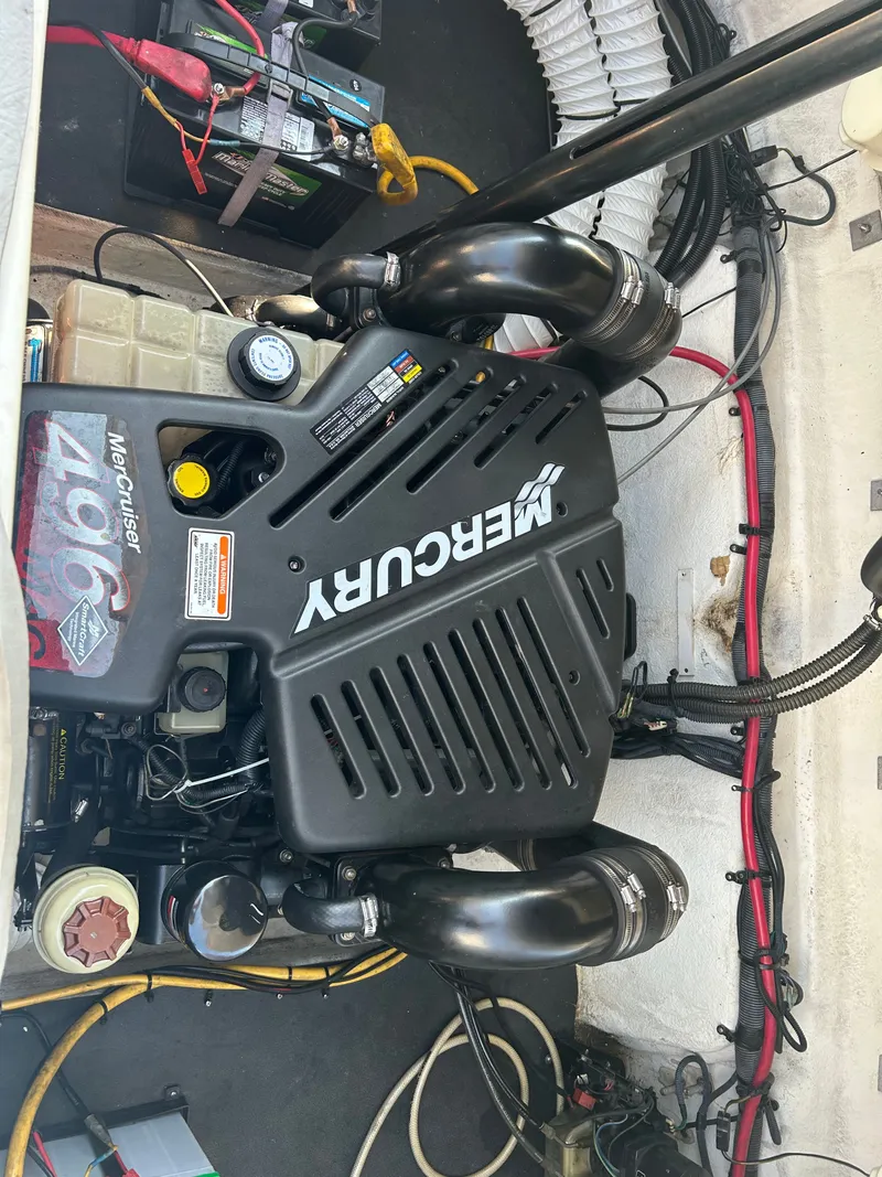 Slide: The Image of Crownline Boats 300 LS 2008 - 15