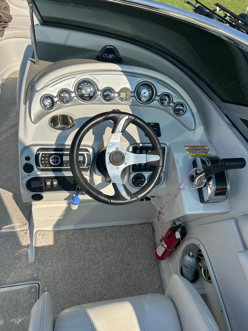 Slide: The Image of Crownline Boats 300 LS 2008 - 28