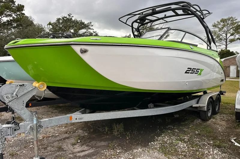 The Image of Yamaha 255XD 2022 - undefined