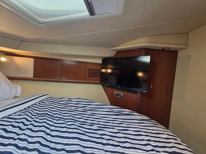 Slide: The Image of 2007 Sea Ray Sundancer - Image 12 - 12