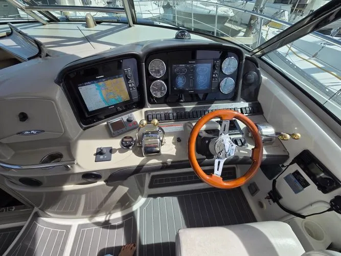 Slide: The Image of 2007 Sea Ray Sundancer - Image 19 - 19