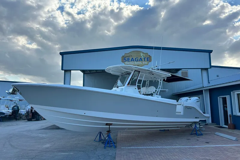 The Image of Edgewater 340CC 2021 - 0