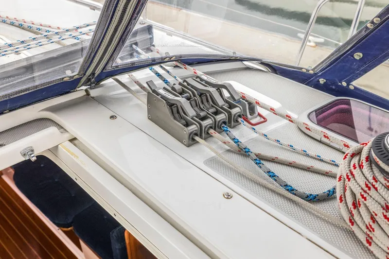 Slide: The Image of Sailing ropes and winch on 2004 Catalina 36 MkII yacht deck. - 28