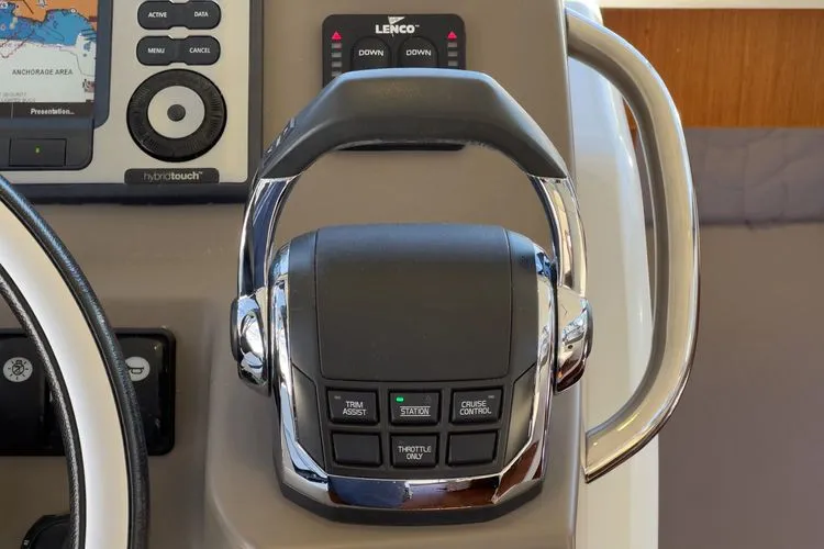 Slide: The Image of 2013 Jeanneau Nc 9 - Image 19 - 19