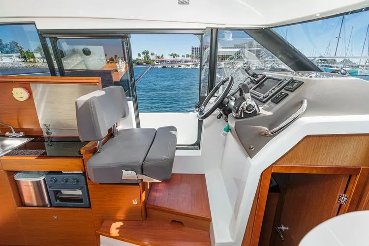 Slide: The Image of 2013 Jeanneau Nc 9 - Image 20 - 20