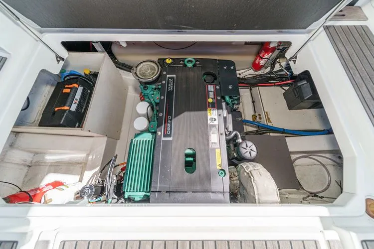 Slide: The Image of 2013 Jeanneau Nc 9 - Image 26 - 26