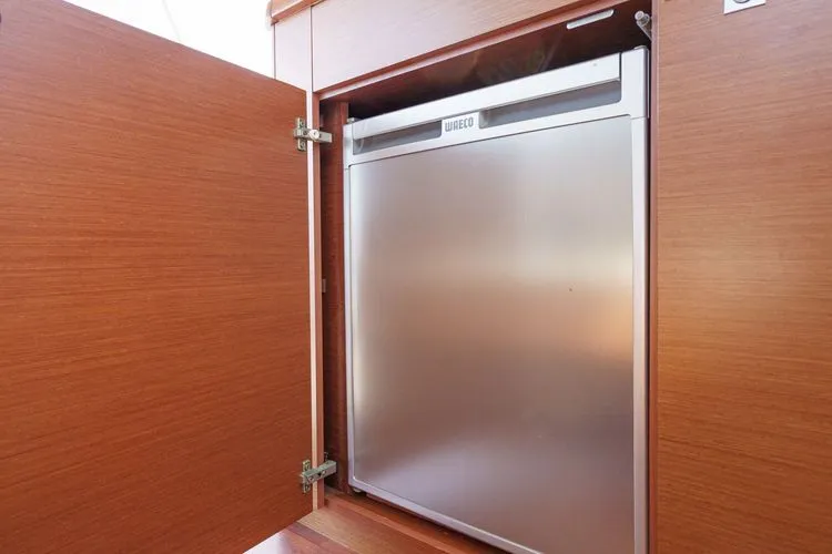 Slide: The Image of 2013 Jeanneau Nc 9 - Image 9 - 9