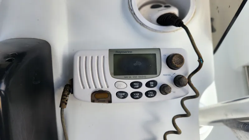 Slide: The Image of Polar 2310 Bay 2005 - 6