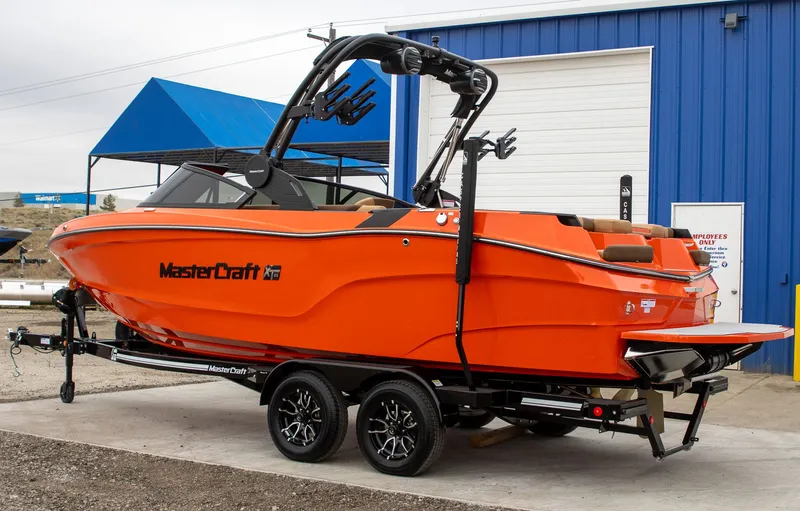 Slide: The Image of MasterCraft XT23 2026 - 12