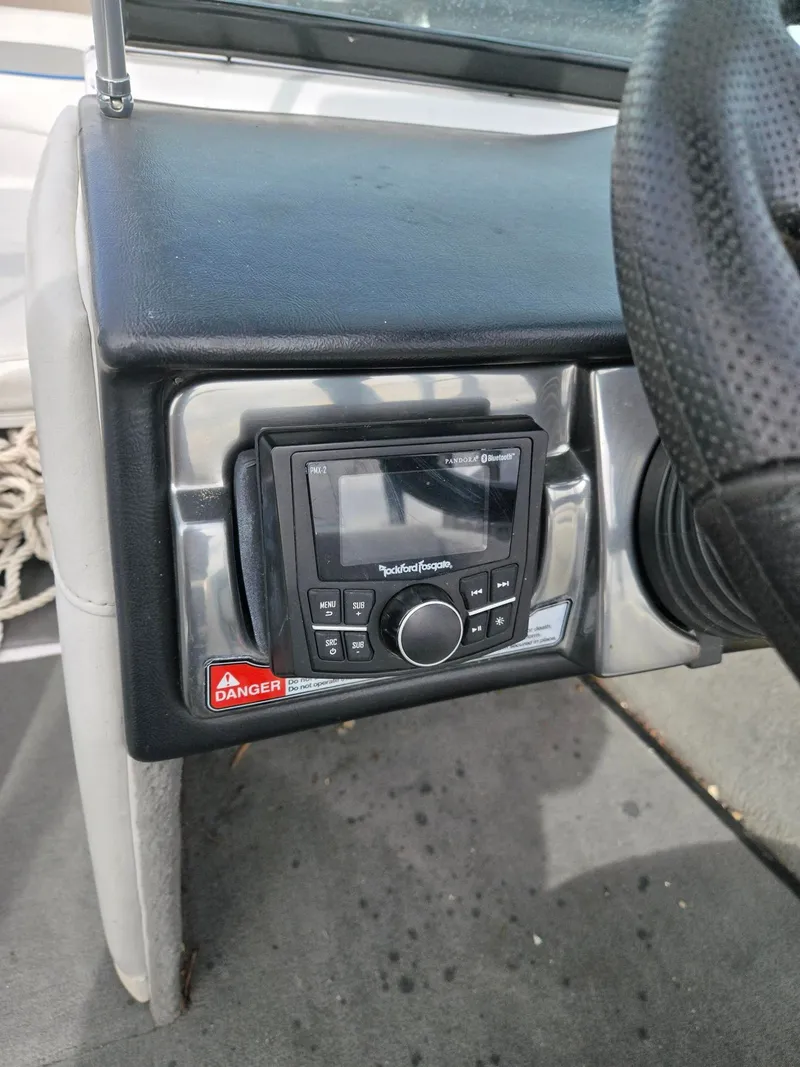 Slide: The Image of Nautique 200OB 2010 - 11