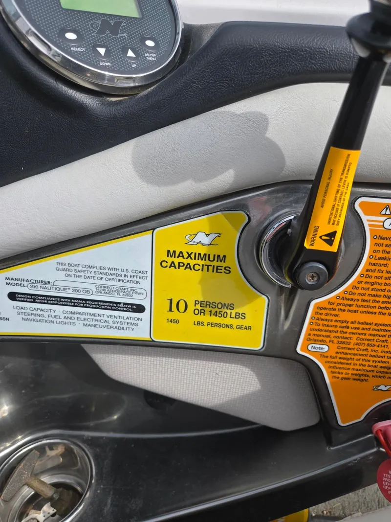 Slide: The Image of Nautique 200OB 2010 - 14