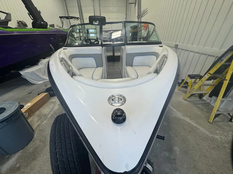 Slide: The Image of Nautique 200OB 2010 - 19