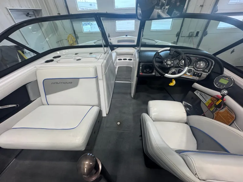 Slide: The Image of Nautique 200OB 2010 - 26