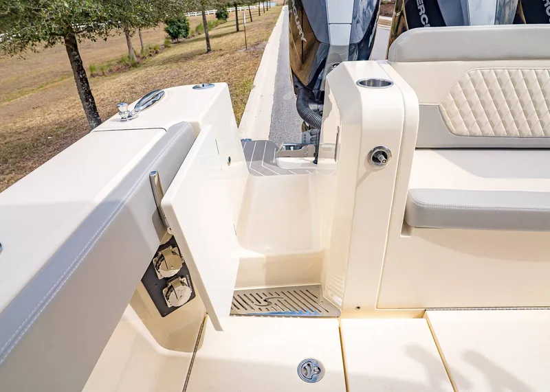 Slide: The Image of Scout 377 LXF 2026 - 10