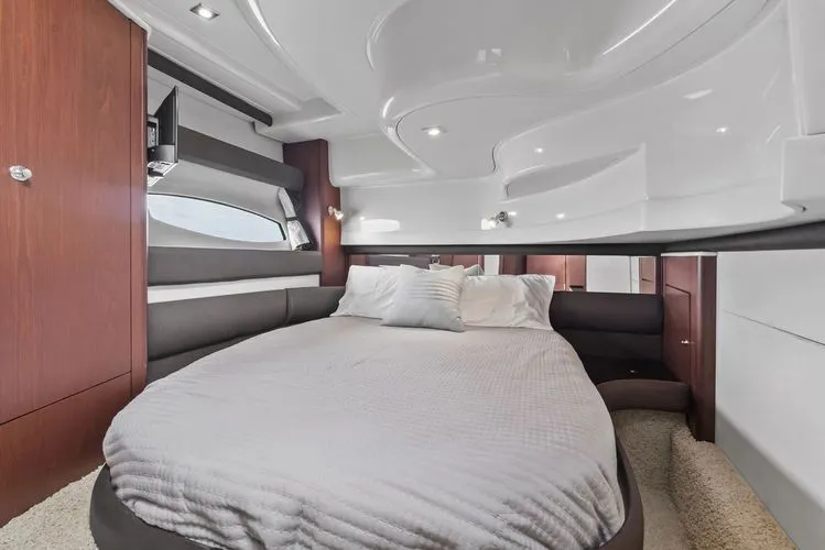 Slide: The Image of 2014 Meridian 391 Sedan - Image 19 - 19