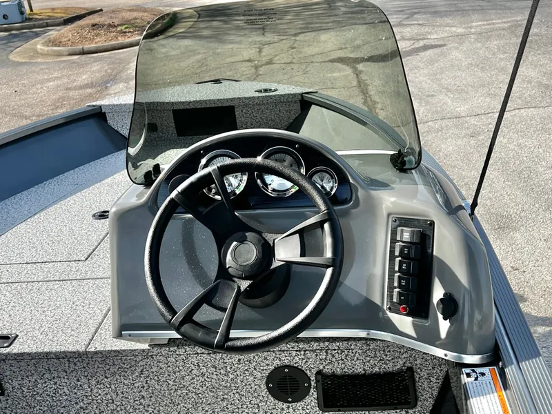 Slide: The Image of MirroCraft 167SC Outfitter 2026 - 15