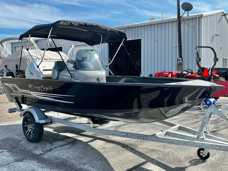 Slide: The Image of MirroCraft 167SC Outfitter 2026 - 7