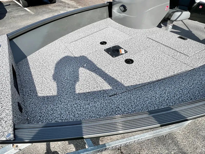 Slide: The Image of MirroCraft 167SC Outfitter 2026 - 9