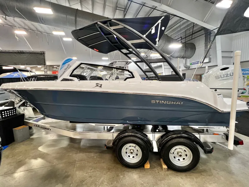 The Image of Stingray 20SBX 2026 - 1