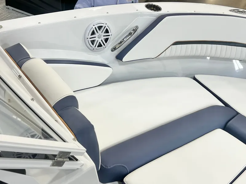 Slide: The Image of Stingray 20SBX 2026 - 14