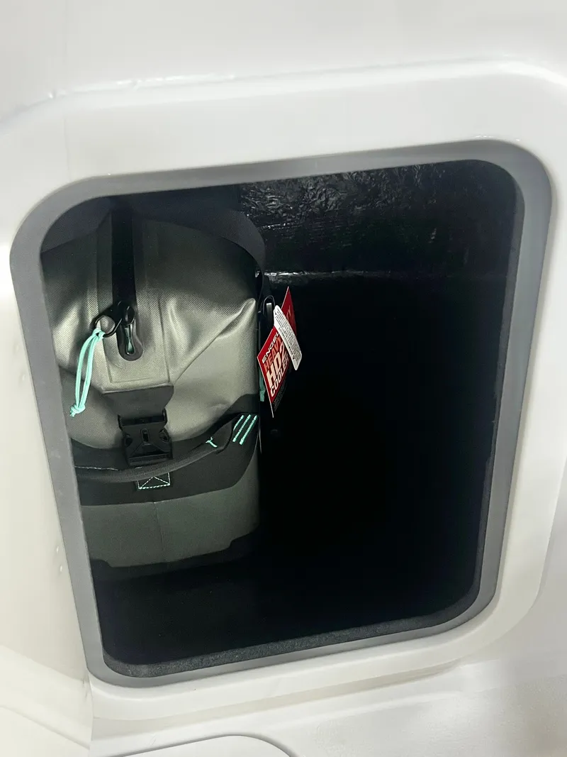 Slide: The Image of Stingray 20SBX 2026 - 17