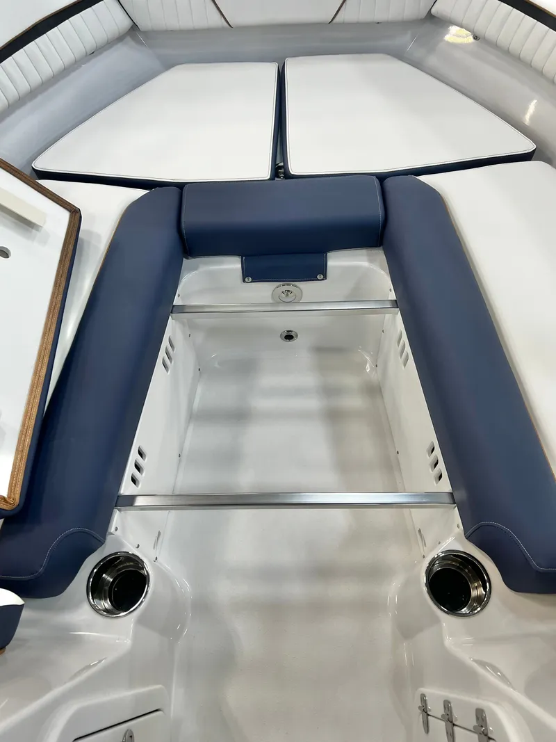 Slide: The Image of Stingray 20SBX 2026 - 18