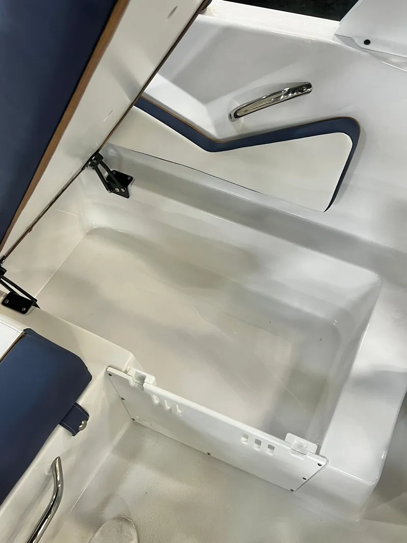 Slide: The Image of Stingray 20SBX 2026 - 26