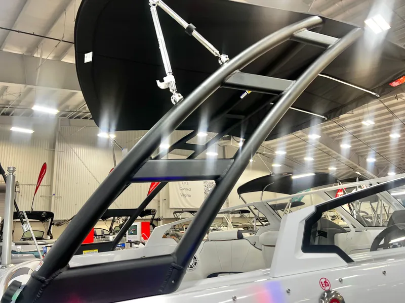 Slide: The Image of Stingray 20SBX 2026 - 32