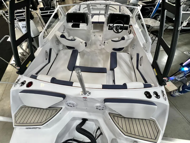 Slide: The Image of Stingray 20SBX 2026 - 6