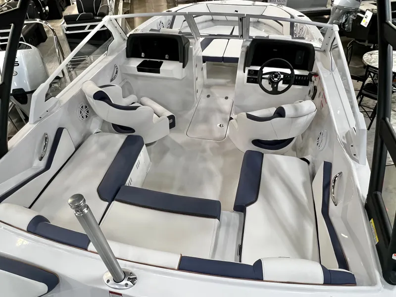 Slide: The Image of Stingray 20SBX 2026 - 7