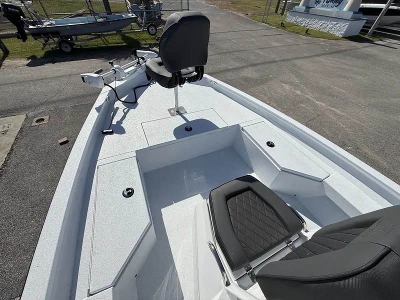 Slide: The Image of Xpress H20B Bay 2026 - 5